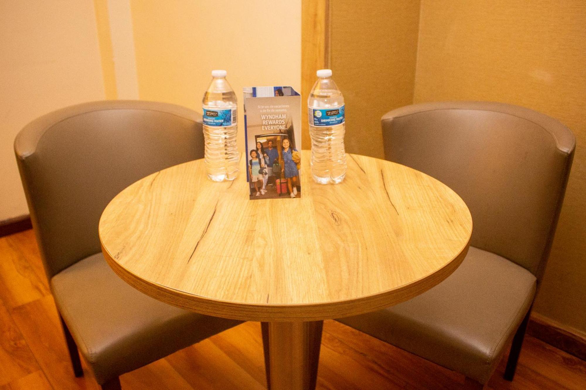 Ramada By Wyndham Via Argentina Hotel 4*