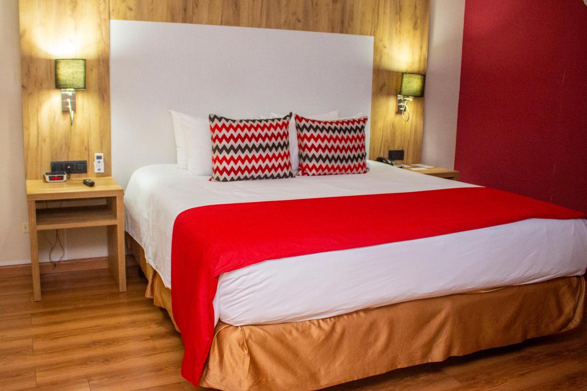 Hotel Ramada By Wyndham Via Argentina 4*