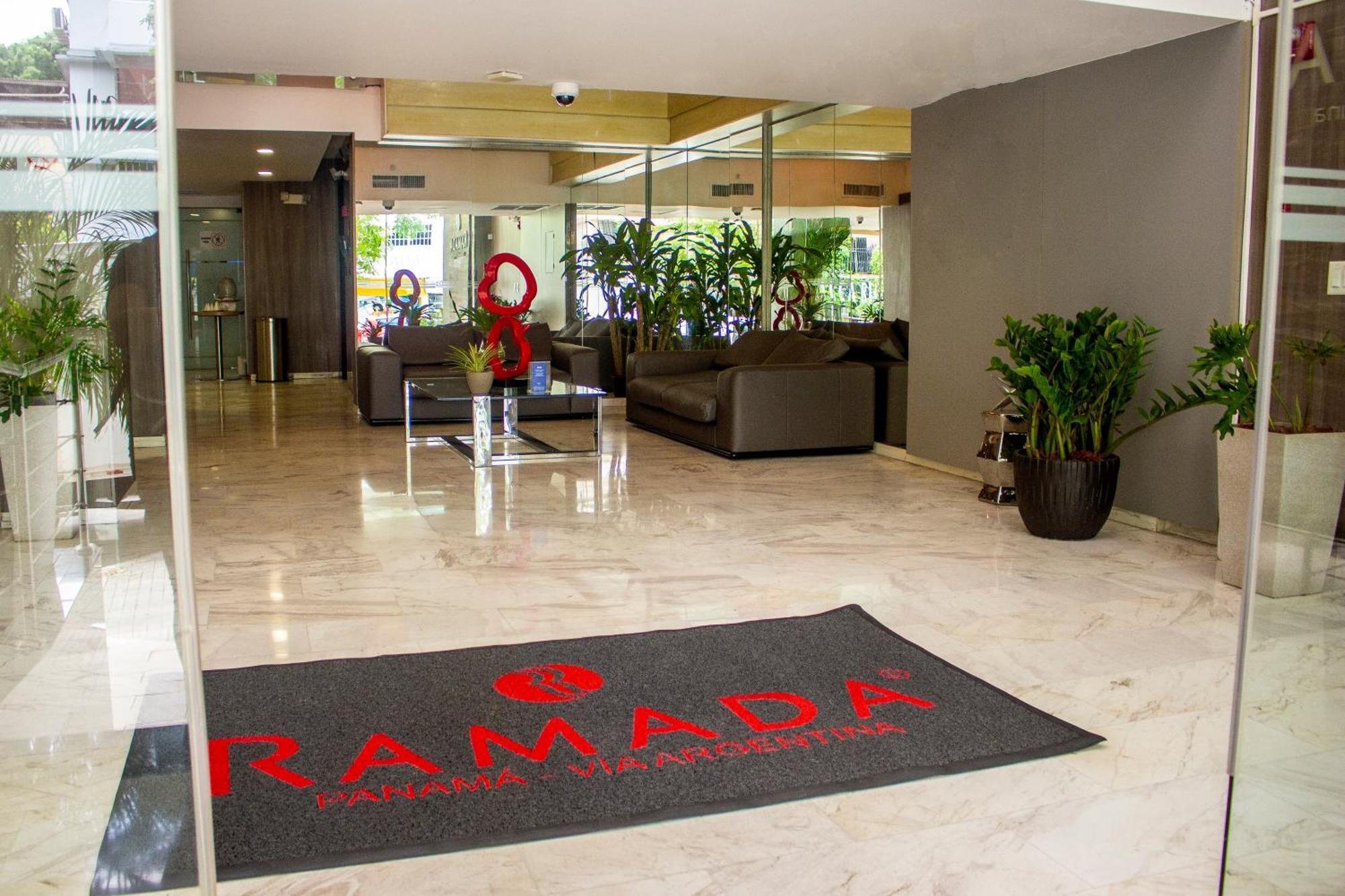 Hotel Ramada By Wyndham Via Argentina 4*
