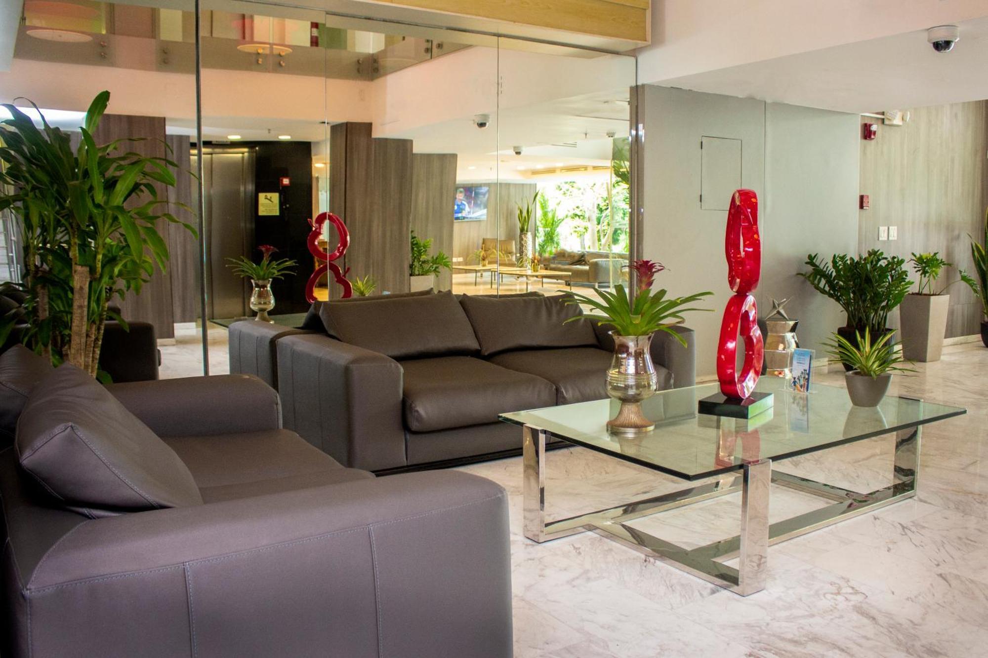 Ramada By Wyndham Via Argentina Ciudad de Panamá