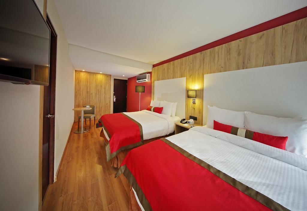 Ramada By Wyndham Via Argentina Ciudad de Panamá