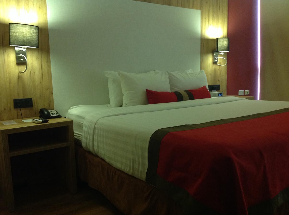 Ramada By Wyndham Via Argentina Hotel 4*