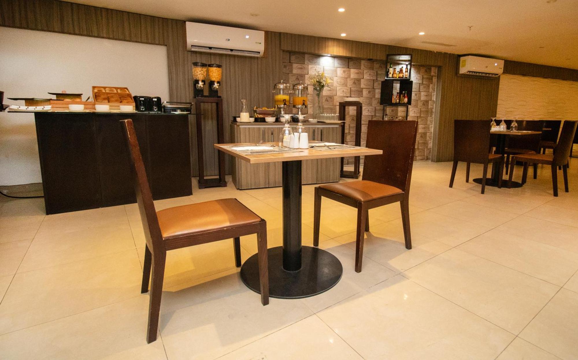 Ramada By Wyndham Via Argentina 4*