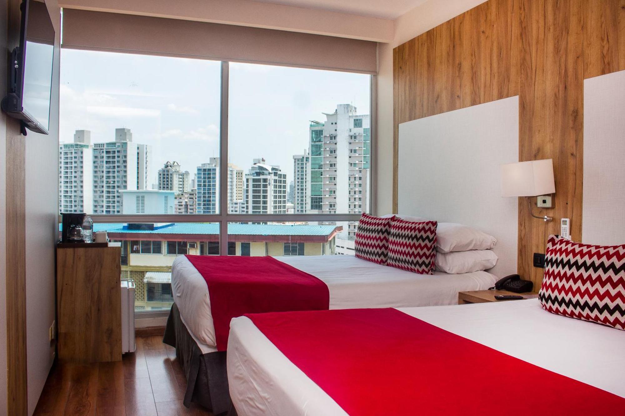 Ramada By Wyndham Via Argentina